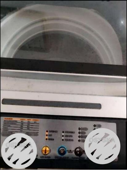 Gray And Black Top-load Washing Machine