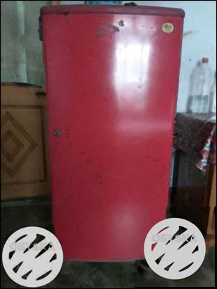 Red Single-door Refrigerator