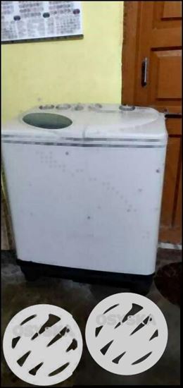 Frige and washing machine in very very fine