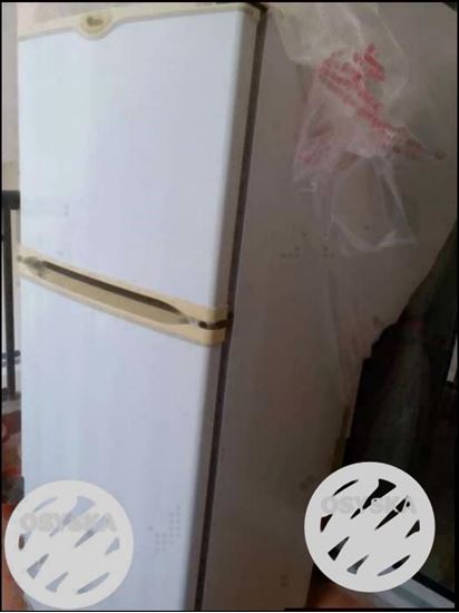 White Top-mount Refrigerator