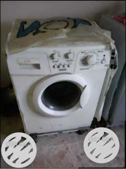 White Arcelik Front-load Washer