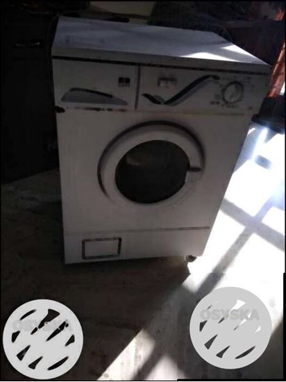 Fully Automatic front load Washing Machine. 5.00