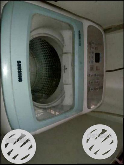 Rarely used 3 years old samsung top load washing