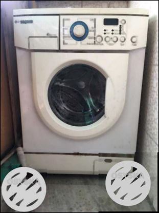 Front Loading Fully Automatic LG 6kg washing