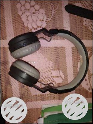 Jbl headset new condition . New rate 1500