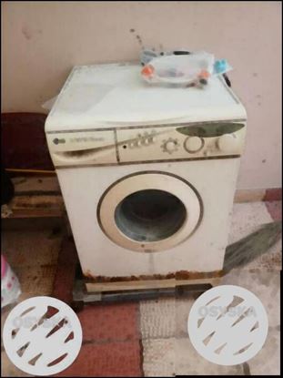 Lg White Arcelik Front-load fully Washer 9 kg in running condition