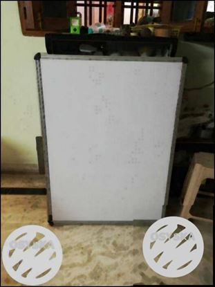 White board set of 7.Brand new ,good quality. You